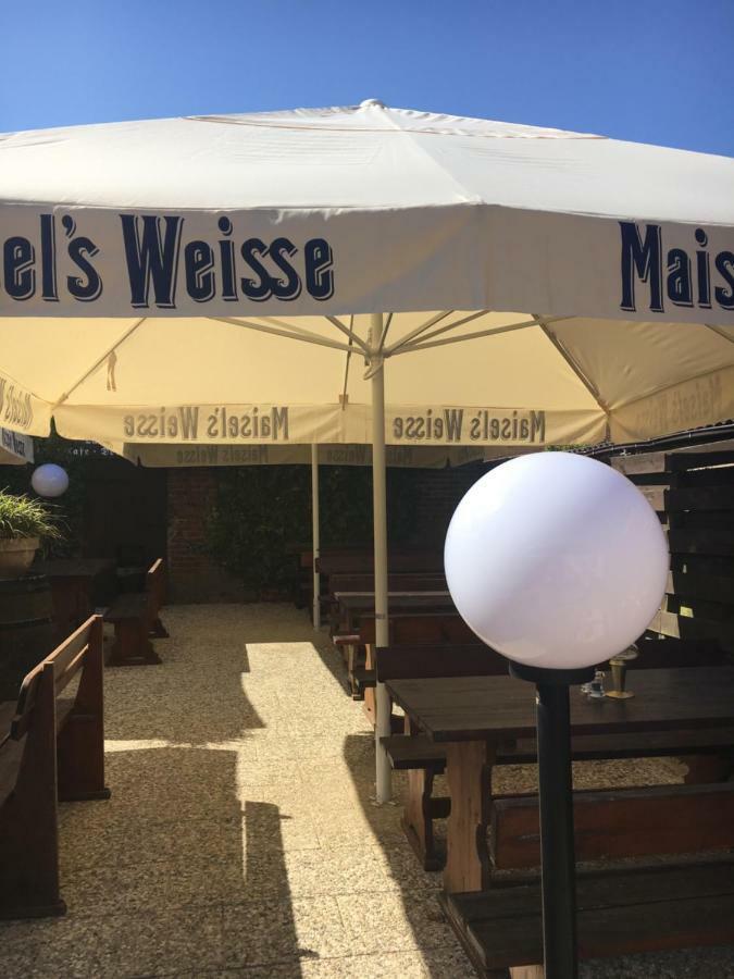 Restaurant- Hotel- Biergarten Haduloha أوترندورف المظهر الخارجي الصورة